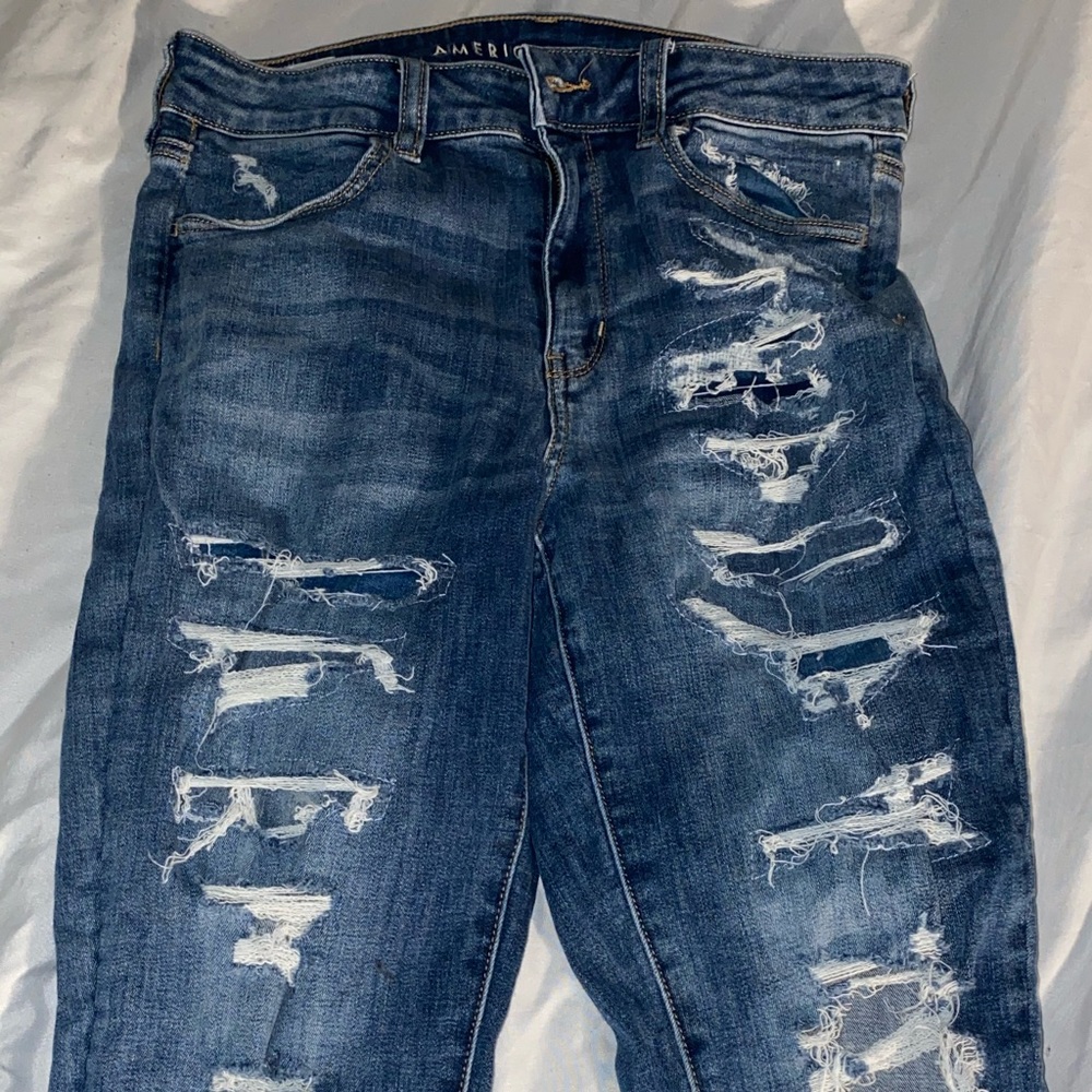 ||American Eagle High Rise Ripped Jeans||